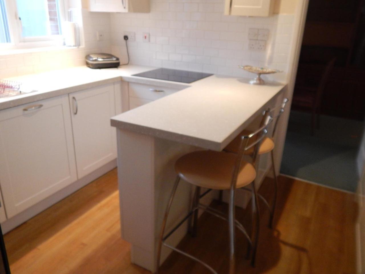 Spacious 3 Bdr House With Parking-Families-Corporate Groups By Orbitat Accommodations Cambridge Eksteriør billede